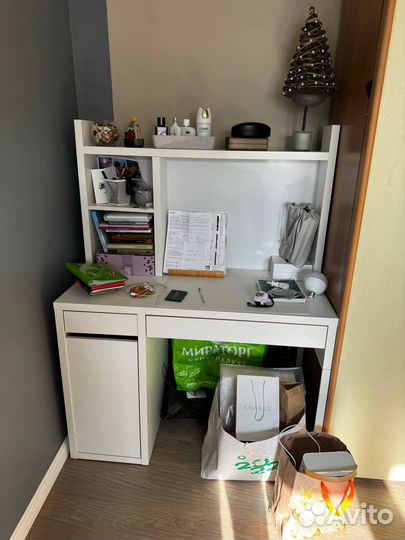 Письменный стол IKEA