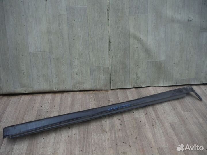 Порог накладка левый Mitsubishi Galant 8 2002