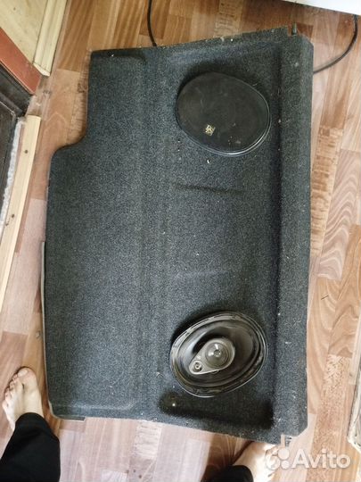 Полка задняя ваз 2112,с колонками