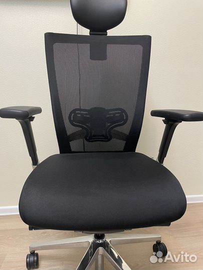 Компьютерное кресло