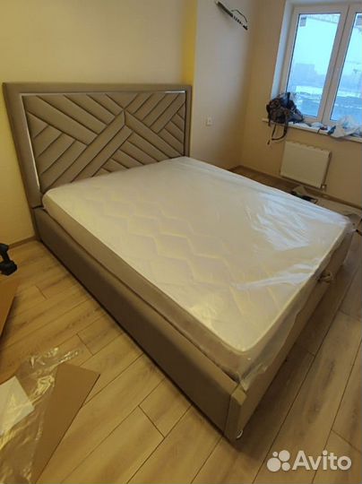 Кровать двухспальная 160 200