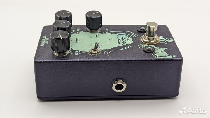 Walrus Julia V1 Chorus Vibrato