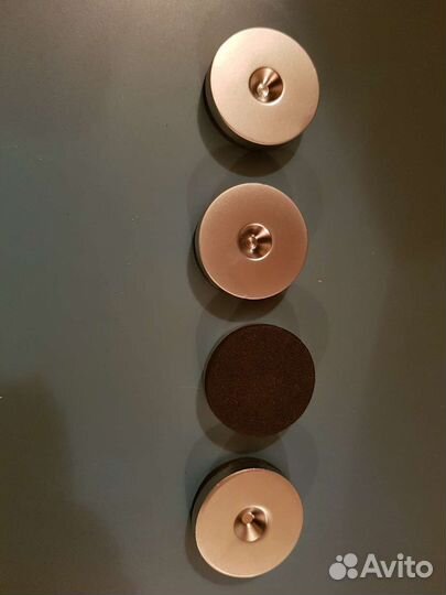 Качественные подставки под шипы на аудиоаппаратуру