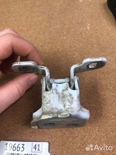 Петля двери Renault Logan Stepway K7MA812 UF98644