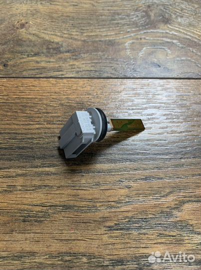 Skoda Octavia (A7) Датчик температуры воздуха