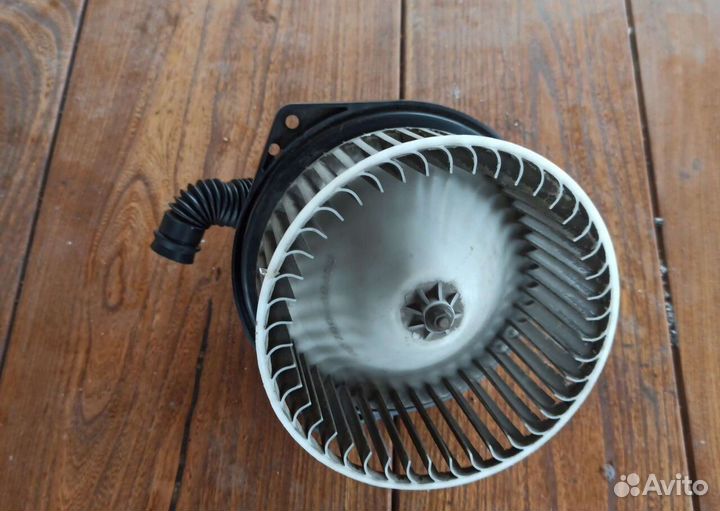 Моторчик печки Nissan Cefiro Liberty