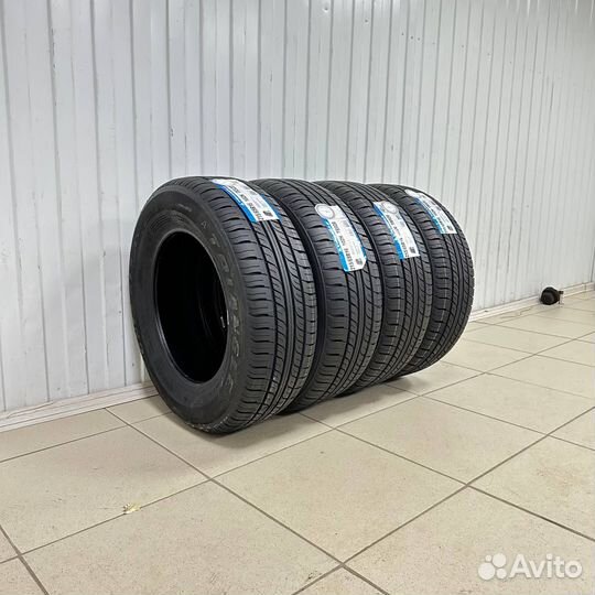 Triangle TR928 215/65 R15 100H