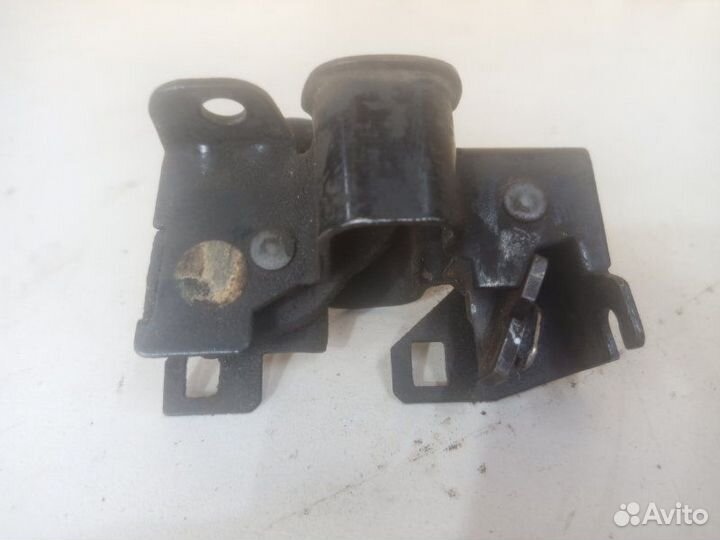 Замок капота передний левый Mercedes S-Class W220