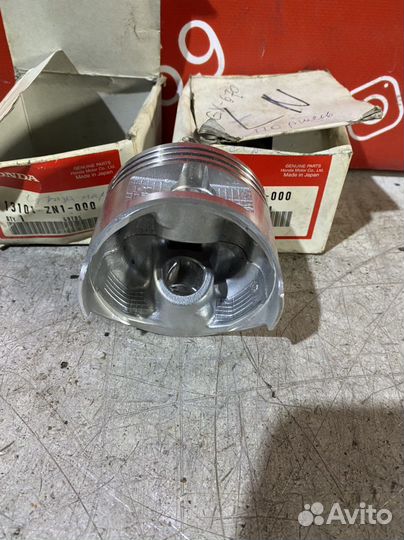 Honda Поршень GX670 13101ZN1000