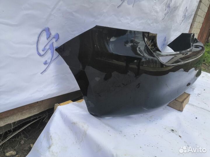 Бампер задний Toyota Yaris