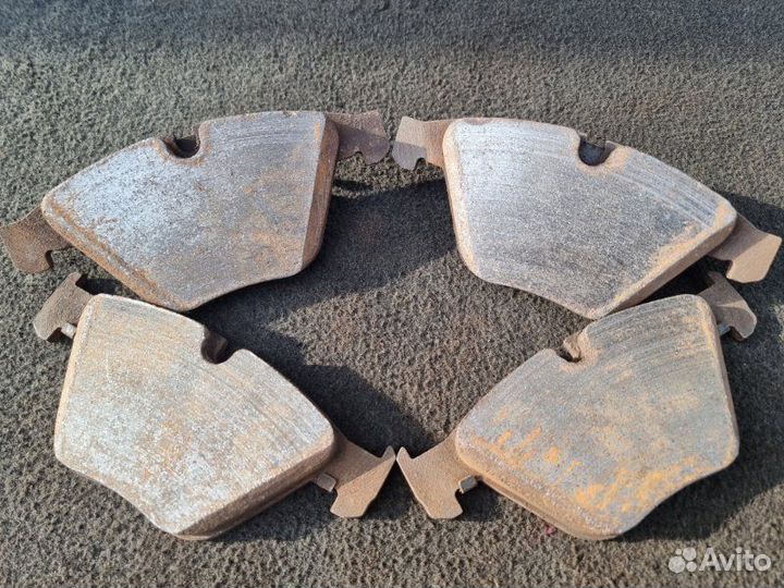 Тормозные колодки переднее Bmw 3 E90 3.0 N52B30