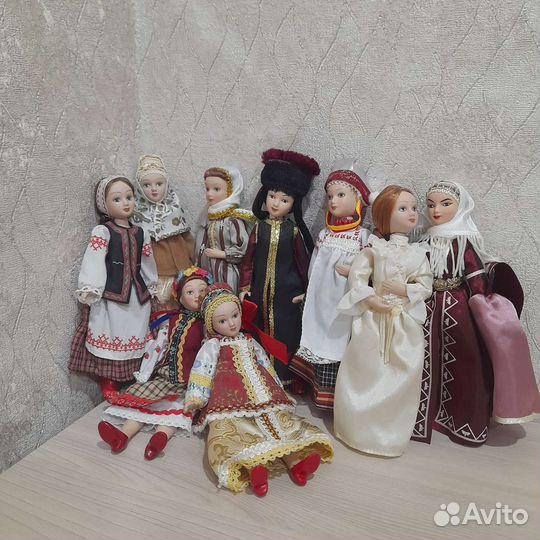 Куклы в народных костюмах деагостини