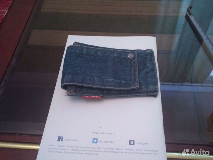 Фирменный чехол из джинсовой ткани