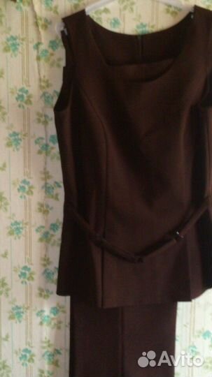 Брючный костюм женский