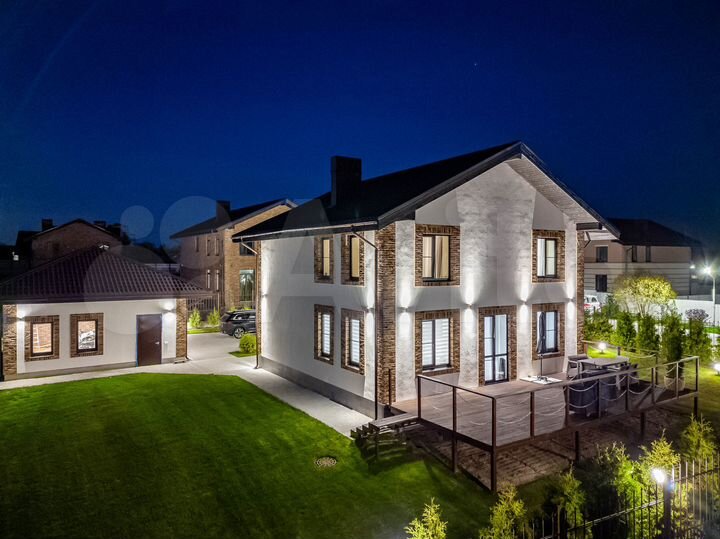 Дом 250 м² на участке 10 сот.