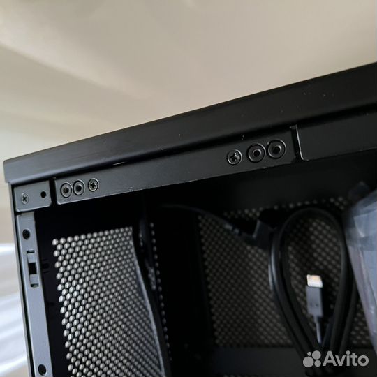 Корпус Ncase m1 v6.1