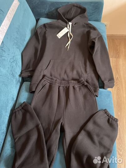 Спортивные костюмы женские