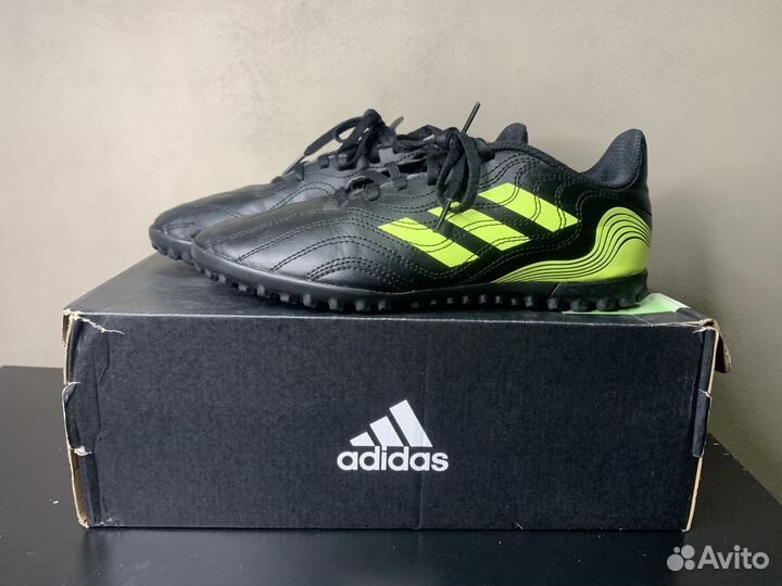 Футбольные бутсы adidas copa