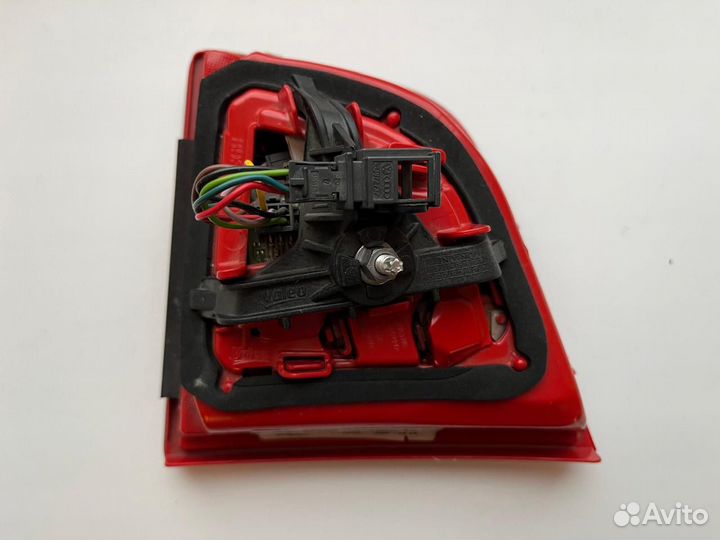 Задний фонарь Audi A6 C6 4F