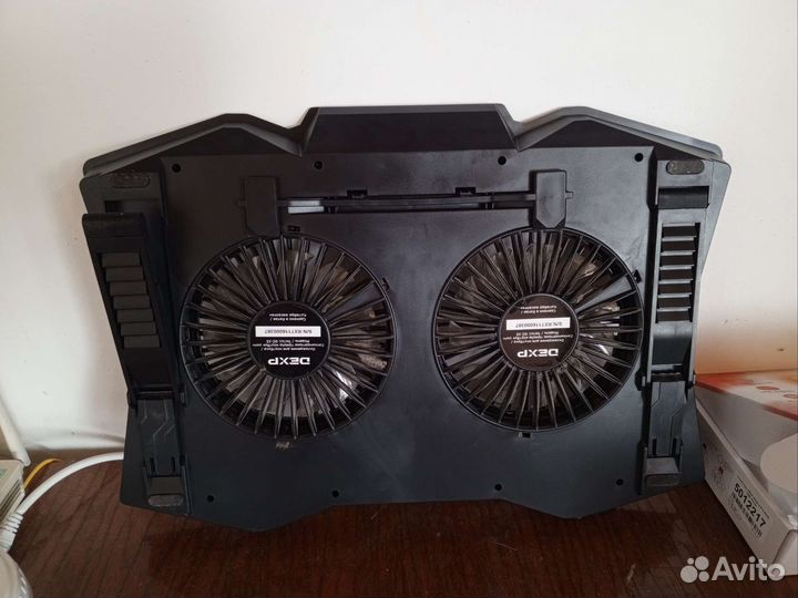 Подставка с охлаждением для ноутбука