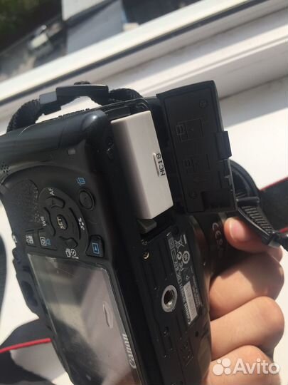 Фотоаппарат Canon eos 550d