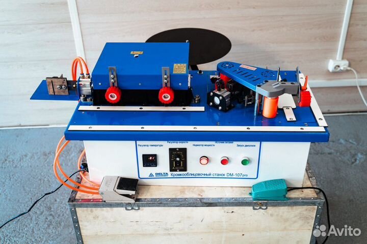 Кромкооблицовочный станок DM-107 PRO/110/111/114