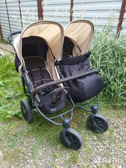 Коляска для двойни