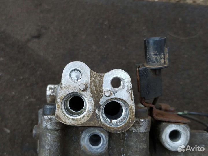 Компрессор кондиционера hyundai accent 2004 года