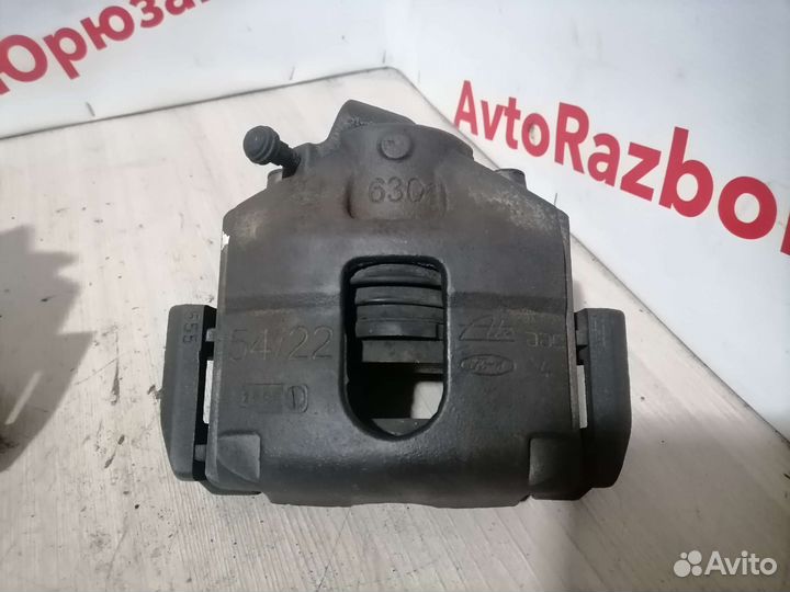 Суппорт передний Ford Fiesta 01-09 г.в
