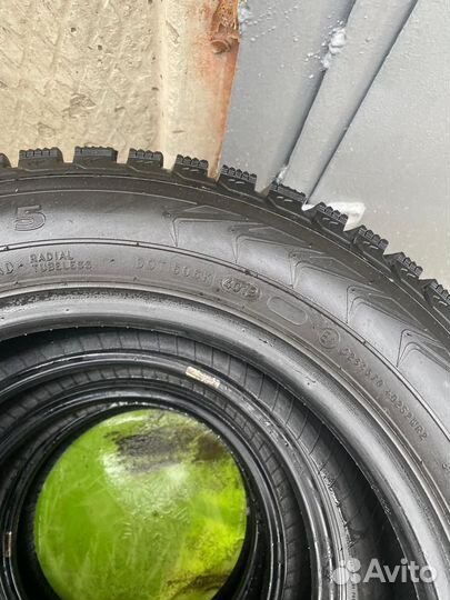 Bridgestone Blizzak VRX 235/50 R18