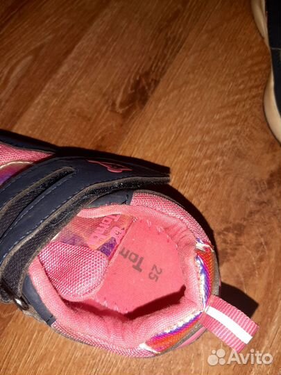 Кроссовки для девочки 25