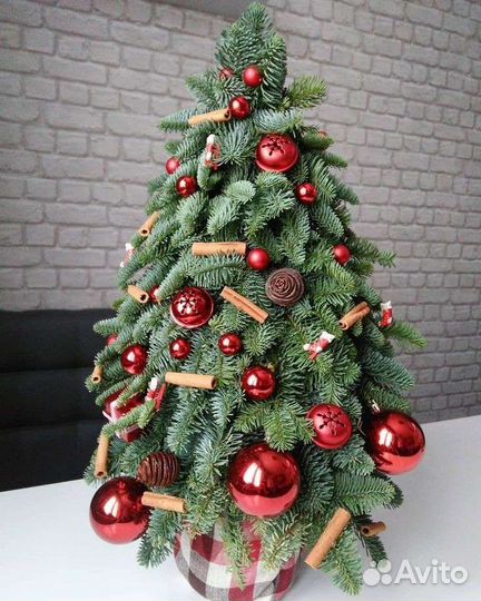 Новогодняя композиции, венки,елочки