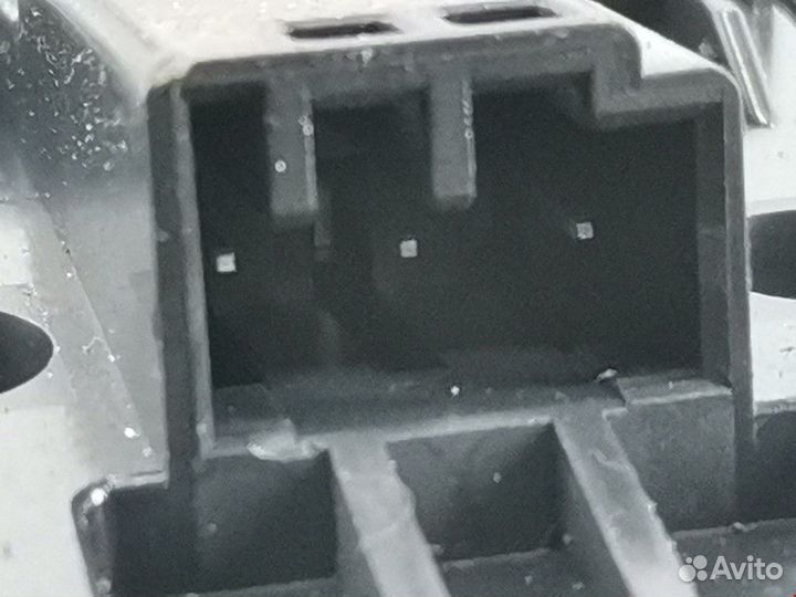 Блок управления стеклоподъемниками Volvo V50 рест