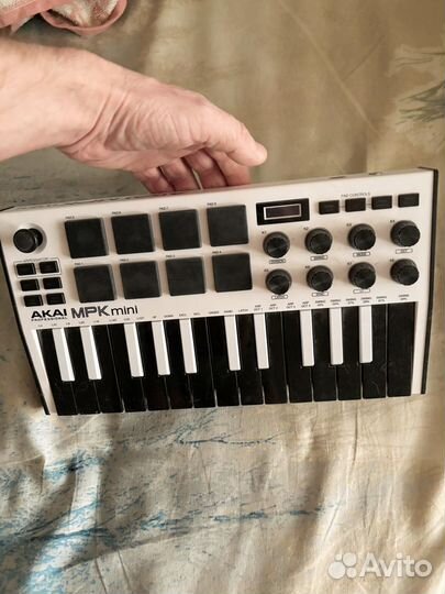 Akai MPK mini mk3