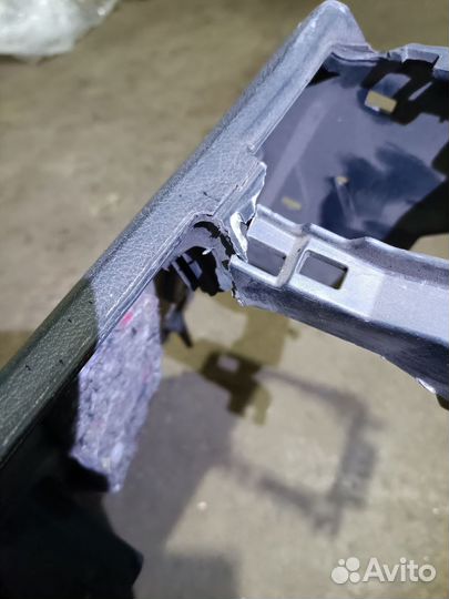 Торпеда накладка на Toyota Corolla 150 с дефектами