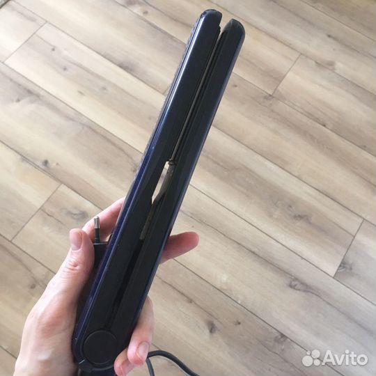 Выпрямитель для волос Rowenta (утюжок)