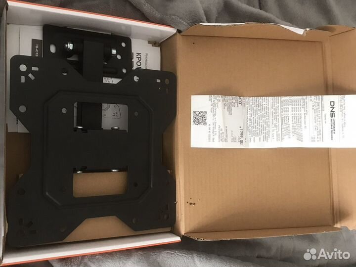 Кронштейн для телевизора поворотный