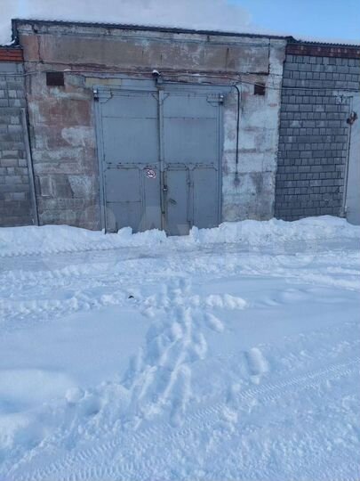 Гараж, > 30 м²