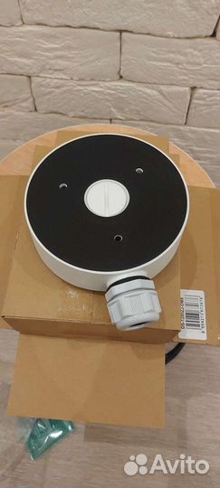 Распределительная коробка Hikvision DS-1280ZJ-DM8