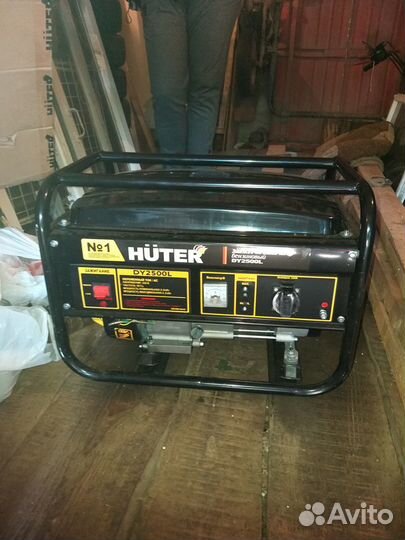 Бензогенератор Huter DY2500L