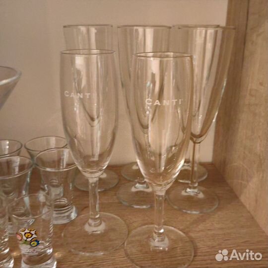 Бокалы и рюмки