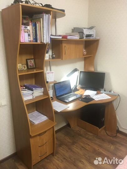 Компьютерный стол