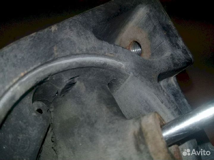 Опора двигателя (подушка двс) передняя 12361-16270