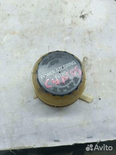 Бачок гур Toyota Cynos