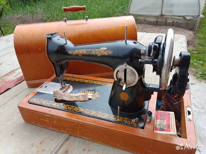 Швейная машинка