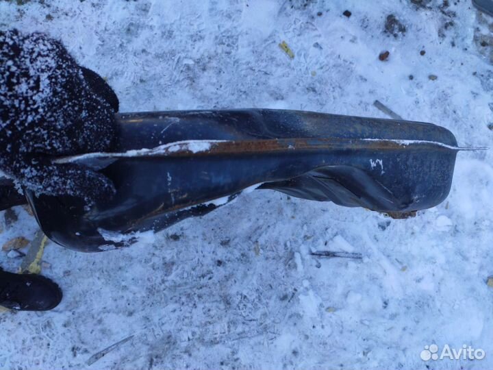 Бензобак Тойота