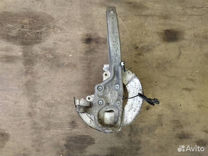 Кулак поворотный левый Jaguar XE X760