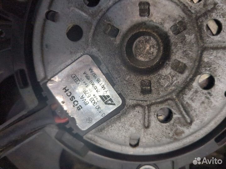 Вентилятор радиатора Volkswagen Sharan, 2003