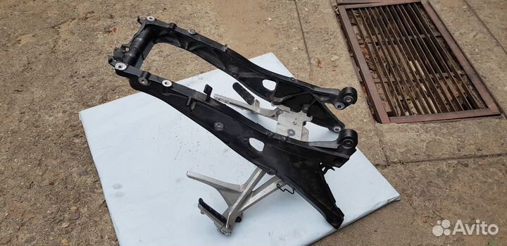 Honda VFR1200FD Задний Подрамник + Подножки