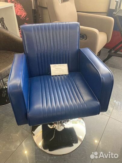 Парикмахерское кресло